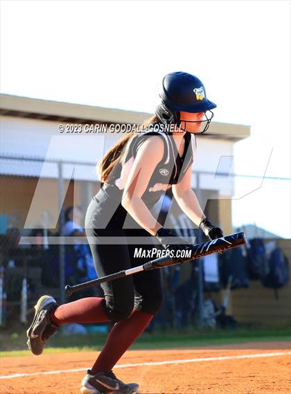 Thumbnail 3 in Dixon @ Croatan photogallery.