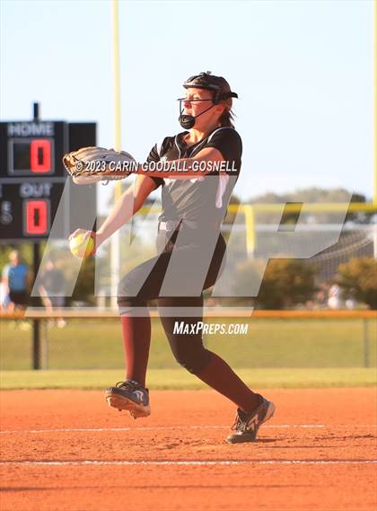 Thumbnail 1 in Dixon @ Croatan photogallery.