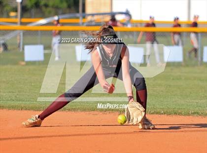 Thumbnail 1 in Dixon @ Croatan photogallery.