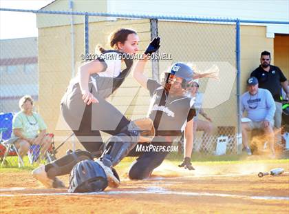 Thumbnail 2 in Dixon @ Croatan photogallery.
