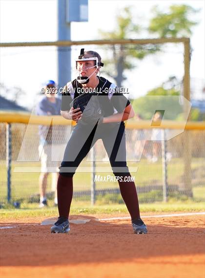 Thumbnail 3 in Dixon @ Croatan photogallery.