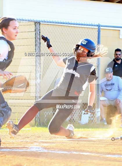 Thumbnail 1 in Dixon @ Croatan photogallery.