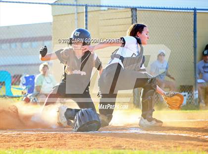 Thumbnail 2 in Dixon @ Croatan photogallery.