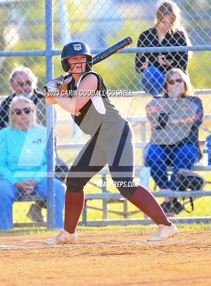 Thumbnail 3 in Dixon @ Croatan photogallery.