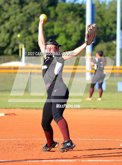 Thumbnail 2 in Dixon @ Croatan photogallery.