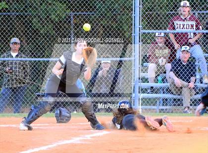 Thumbnail 1 in Dixon @ Croatan photogallery.