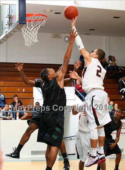Thumbnail 1 in Lincoln SD vs. Centennial-Corona (The Tournament) photogallery.