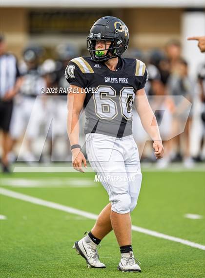 Thumbnail 2 in Kingwood Park vs. Galena Park (Scrimmage) photogallery.