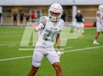 Thumbnail 3 in Kingwood Park vs. Galena Park (Scrimmage) photogallery.