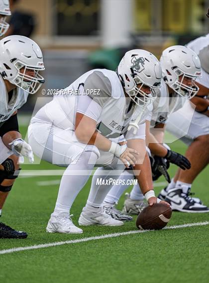 Thumbnail 2 in Kingwood Park vs. Galena Park (Scrimmage) photogallery.