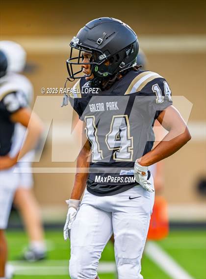 Thumbnail 3 in Kingwood Park vs. Galena Park (Scrimmage) photogallery.