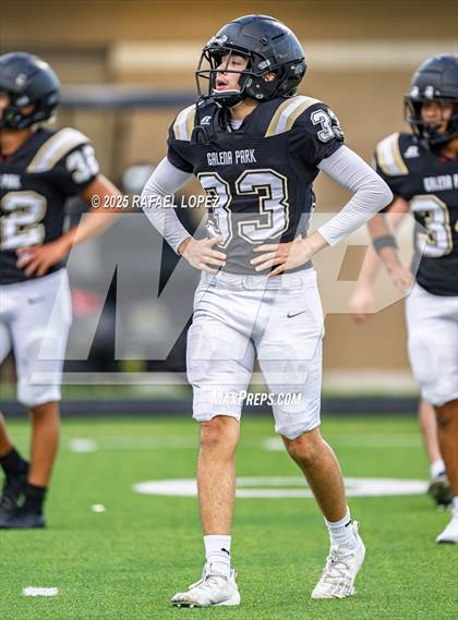 Thumbnail 2 in Kingwood Park vs. Galena Park (Scrimmage) photogallery.