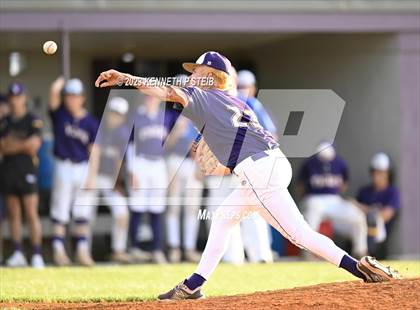 Thumbnail 1 in Bourgeois @ Thibodaux photogallery.