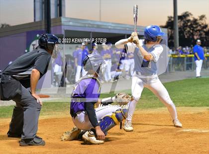 Thumbnail 2 in Bourgeois @ Thibodaux photogallery.