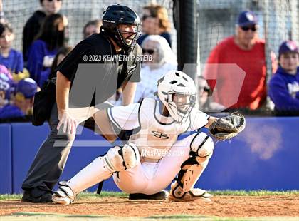 Thumbnail 3 in Bourgeois @ Thibodaux photogallery.
