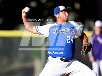 Thumbnail 3 in Bourgeois @ Thibodaux photogallery.