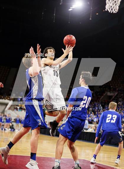 Thumbnail 3 in Longmont vs. Pueblo South (CHSAA 4A Final Four) photogallery.