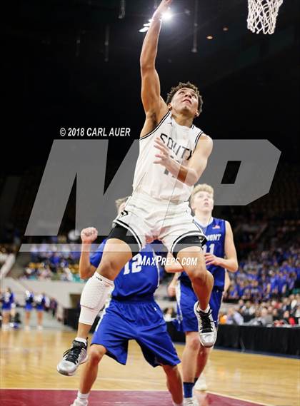 Thumbnail 3 in Longmont vs. Pueblo South (CHSAA 4A Final Four) photogallery.