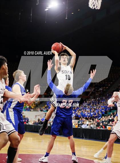 Thumbnail 1 in Longmont vs. Pueblo South (CHSAA 4A Final Four) photogallery.