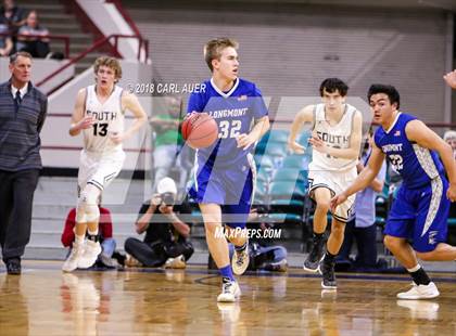 Thumbnail 2 in Longmont vs. Pueblo South (CHSAA 4A Final Four) photogallery.