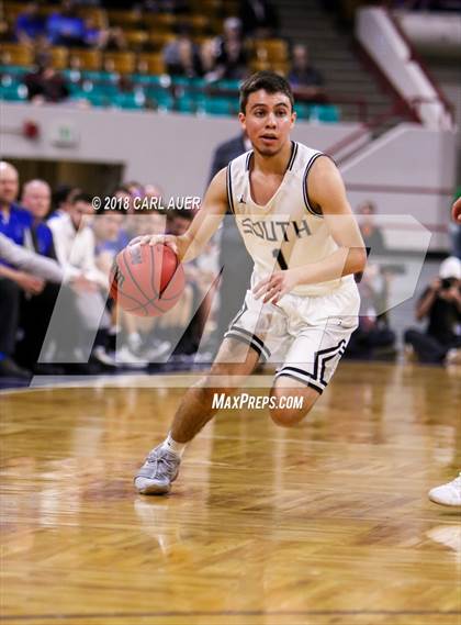 Thumbnail 3 in Longmont vs. Pueblo South (CHSAA 4A Final Four) photogallery.