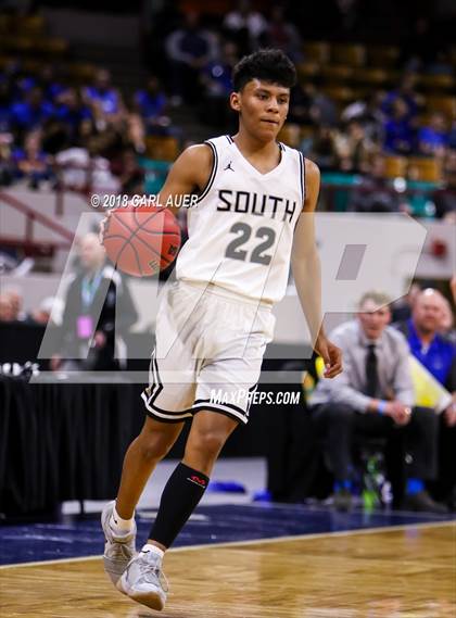 Thumbnail 2 in Longmont vs. Pueblo South (CHSAA 4A Final Four) photogallery.