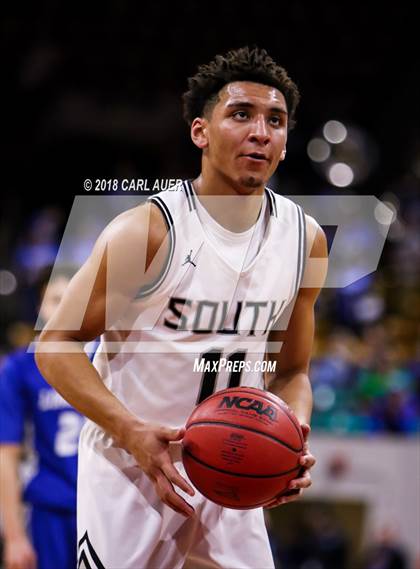 Thumbnail 2 in Longmont vs. Pueblo South (CHSAA 4A Final Four) photogallery.