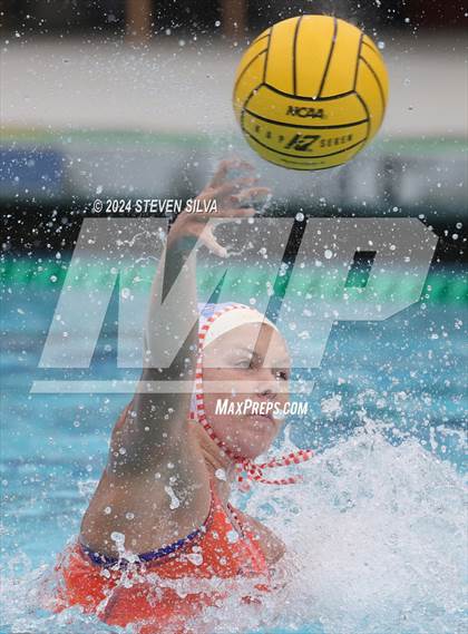 Thumbnail 3 in Clairemont vs. San Clemente (CIF SoCal Regional Division 2 Final) photogallery.