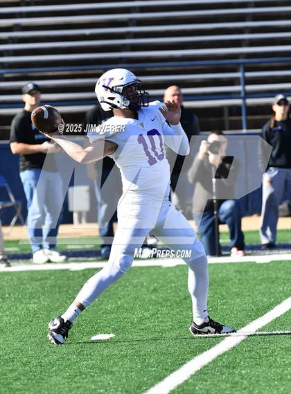 Thumbnail 2 in Vian vs Adair (OSSAA 2A-II Final) photogallery.