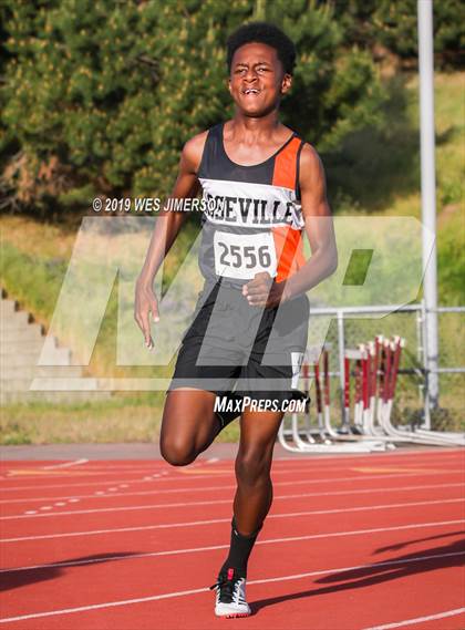 Thumbnail 1 in SacTown Races (Sprints, Hurdles, and Relays) photogallery.