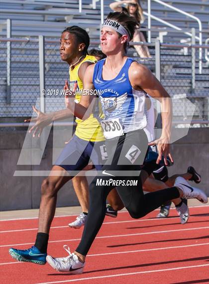 Thumbnail 2 in SacTown Races (Sprints, Hurdles, and Relays) photogallery.