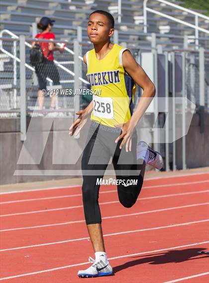 Thumbnail 2 in SacTown Races (Sprints, Hurdles, and Relays) photogallery.