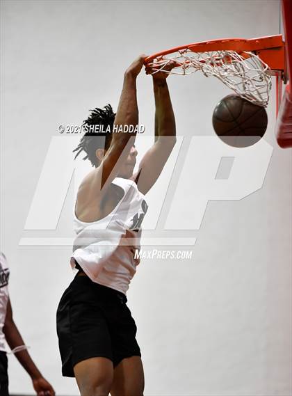 Thumbnail 2 in West Oaks Academy vs Winter Haven (Oldsmar Preseason Classic) photogallery.