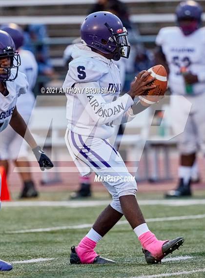 Thumbnail 1 in JV: Sacramento @ El Camino photogallery.