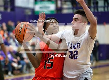 Thumbnail 3 in Collinsville vs. Edwardsville (IHSA Regional Semifinal) photogallery.