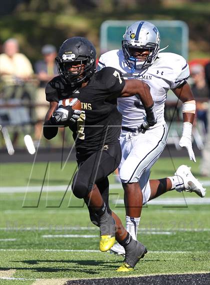 Thumbnail 2 in Gilman @ Paramus Catholic (I-95 New Jersey Football Classic) photogallery.