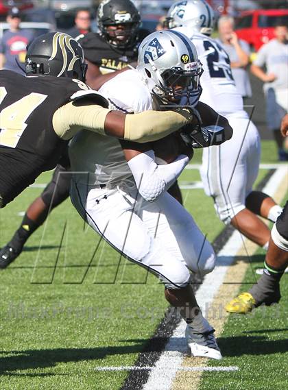 Thumbnail 3 in Gilman @ Paramus Catholic (I-95 New Jersey Football Classic) photogallery.