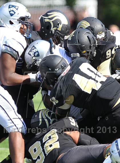 Thumbnail 1 in Gilman @ Paramus Catholic (I-95 New Jersey Football Classic) photogallery.