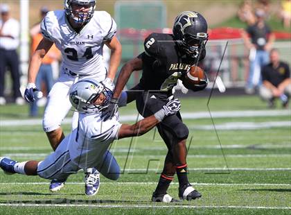 Thumbnail 3 in Gilman @ Paramus Catholic (I-95 New Jersey Football Classic) photogallery.