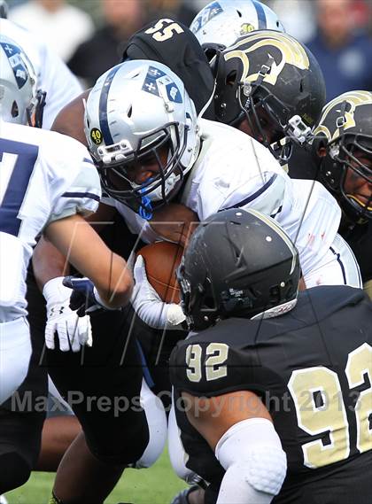 Thumbnail 3 in Gilman @ Paramus Catholic (I-95 New Jersey Football Classic) photogallery.