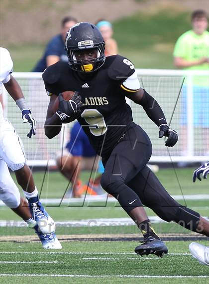Thumbnail 2 in Gilman @ Paramus Catholic (I-95 New Jersey Football Classic) photogallery.