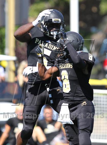 Thumbnail 3 in Gilman @ Paramus Catholic (I-95 New Jersey Football Classic) photogallery.
