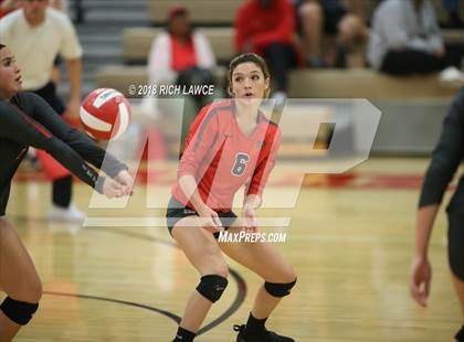 Thumbnail 1 in Mater Dei @ Orange Lutheran photogallery.
