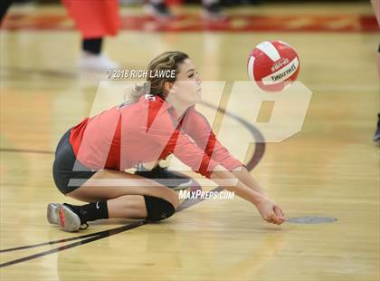 Thumbnail 3 in Mater Dei @ Orange Lutheran photogallery.