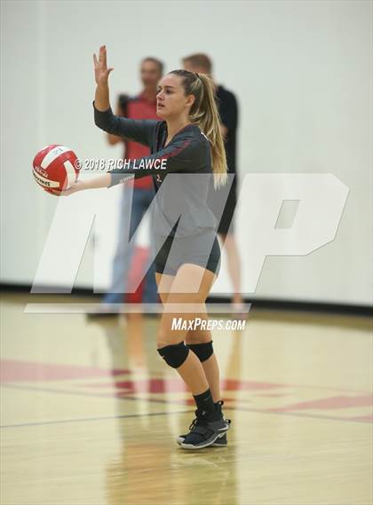 Thumbnail 2 in Mater Dei @ Orange Lutheran photogallery.