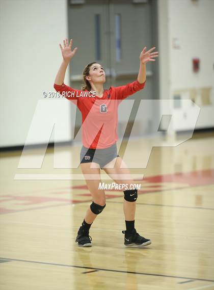 Thumbnail 1 in Mater Dei @ Orange Lutheran photogallery.