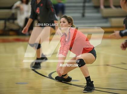 Thumbnail 3 in Mater Dei @ Orange Lutheran photogallery.