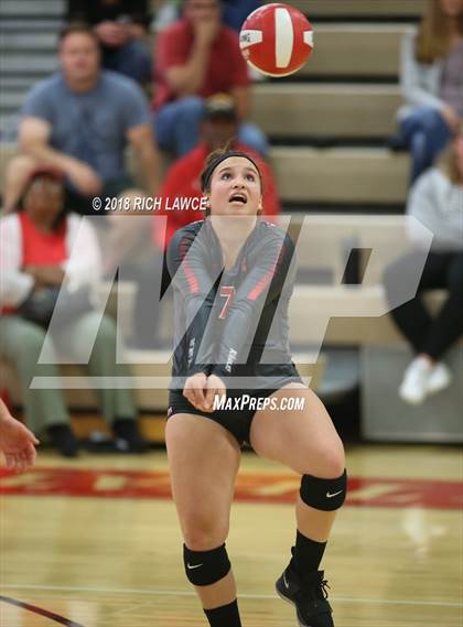 Thumbnail 3 in Mater Dei @ Orange Lutheran photogallery.