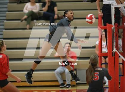 Thumbnail 1 in Mater Dei @ Orange Lutheran photogallery.