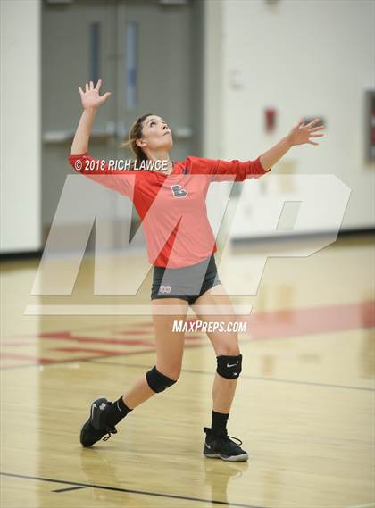 Thumbnail 3 in Mater Dei @ Orange Lutheran photogallery.
